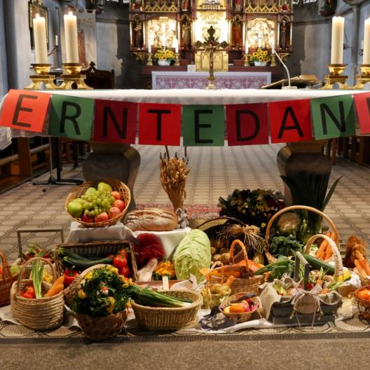 Erntedank Steinwiesen (4).JPG