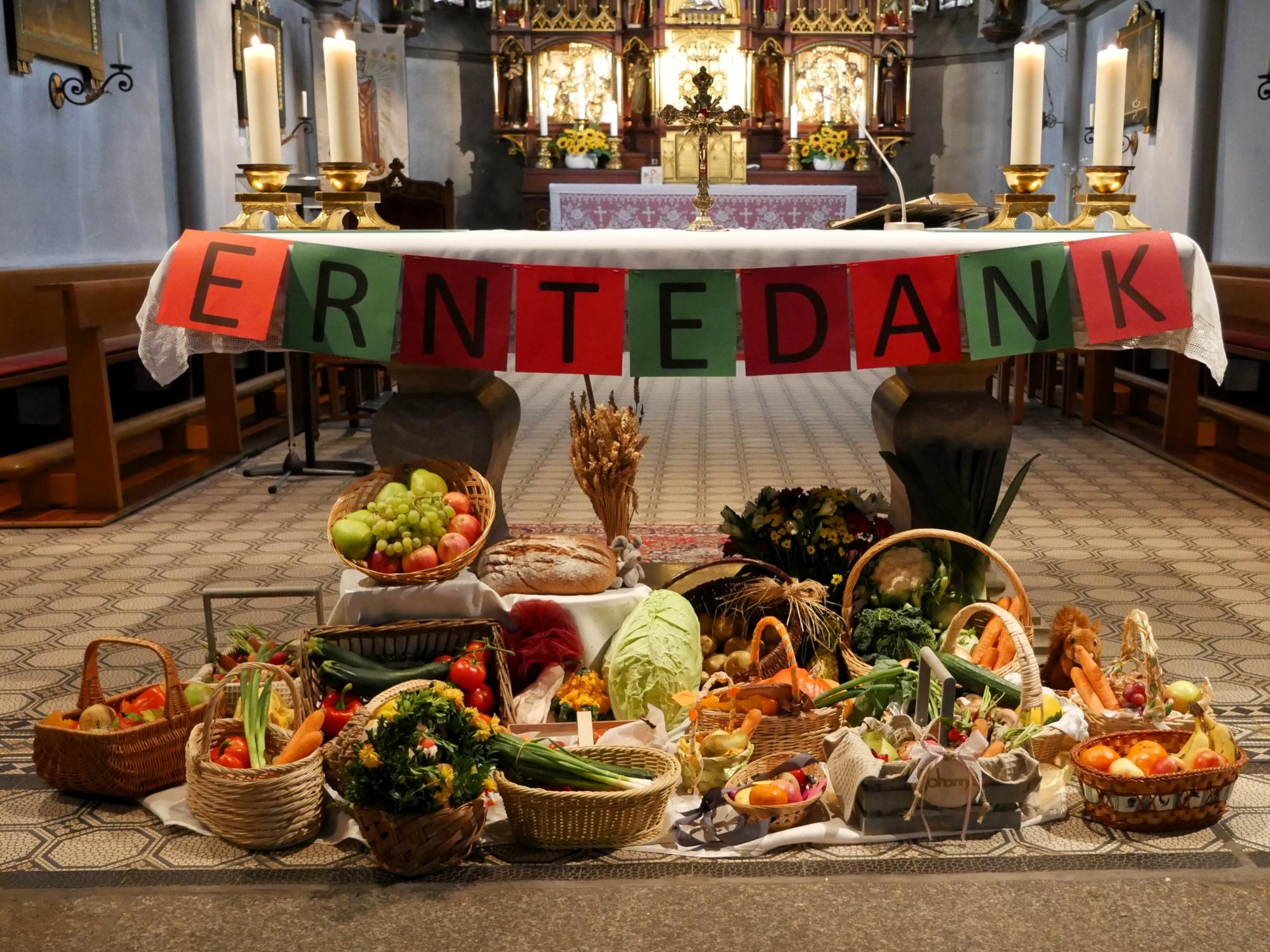 Erntedank Steinwiesen (4).JPG