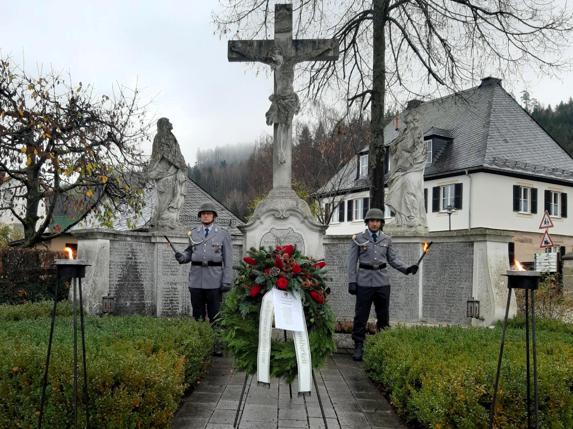 Volkstrauertag Steinwiesen 2023 (1).jpg