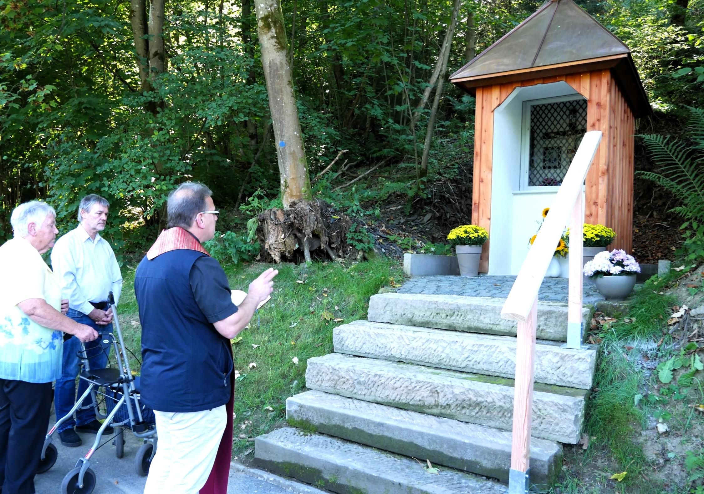 Kreuzkapelle Steinwiesen (1).JPG