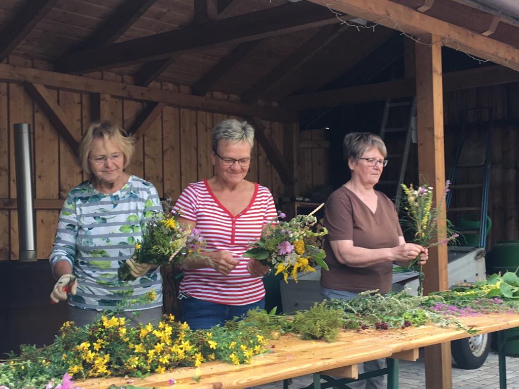 03_v.l. Gerlinde Kuhnlein, Hildegard Michel, Margit Barnickel